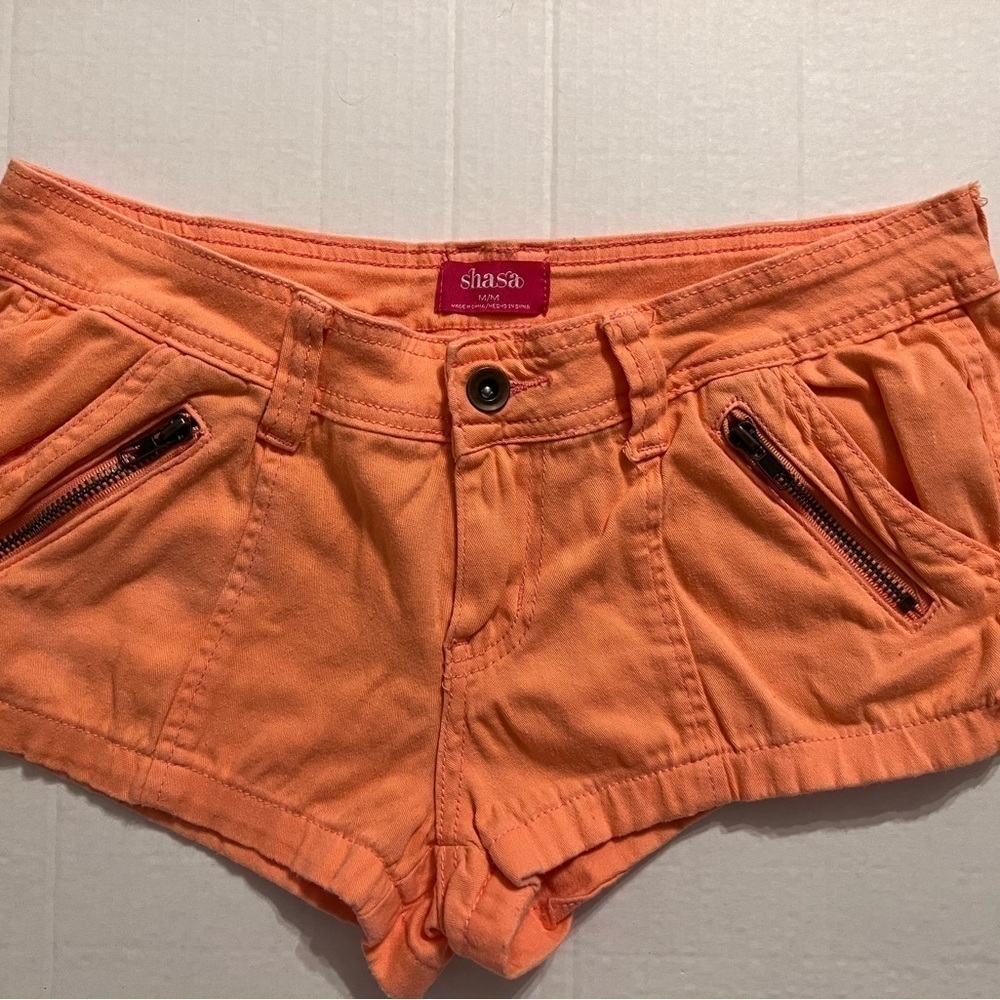 Shasa Salmon colored shorts size medium